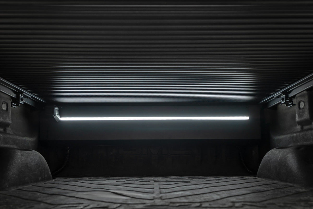 Powered Retractable Bed Cover | 5'9" Bed | Chevy/GMC 1500 (14-18 & Classic)