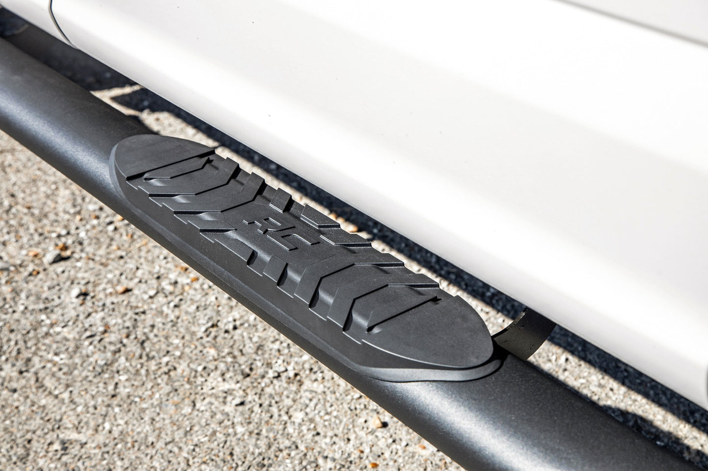 Oval Nerf Step | Crew Cab | Black | Ford F-150/F-150 Lightning/Raptor (15-24)