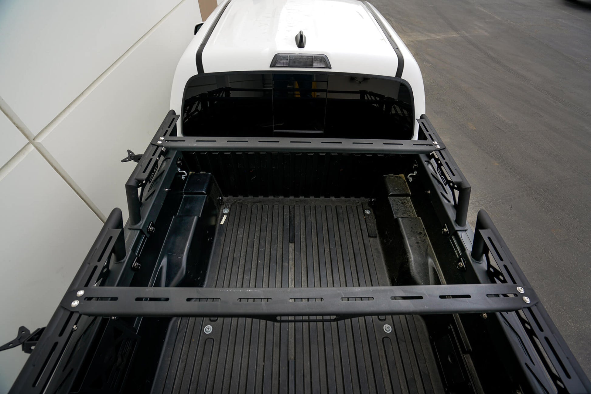 RRUN-01_on vehicle (10).jpg