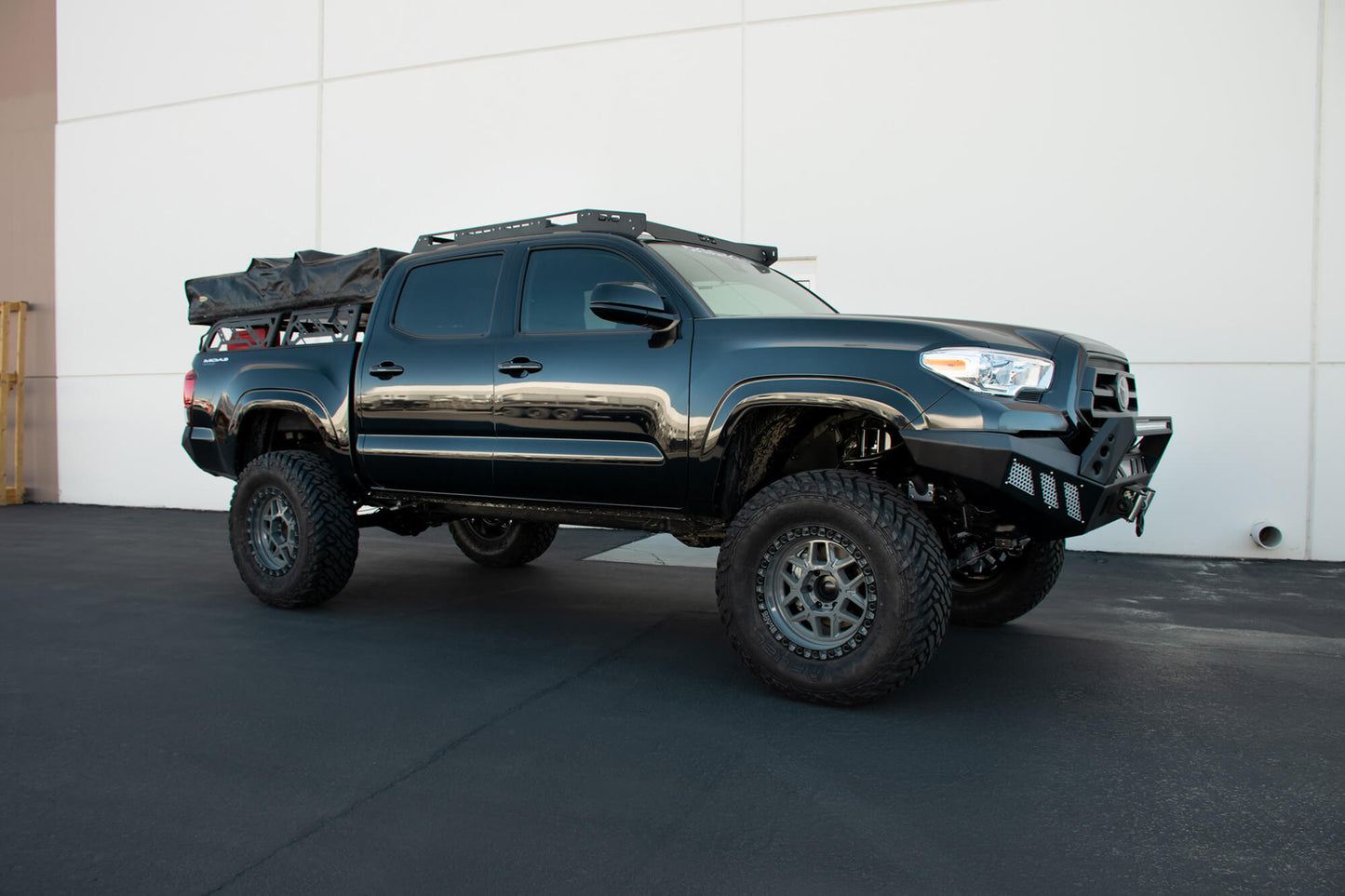 RRUN-01_on vehicle (8).jpg