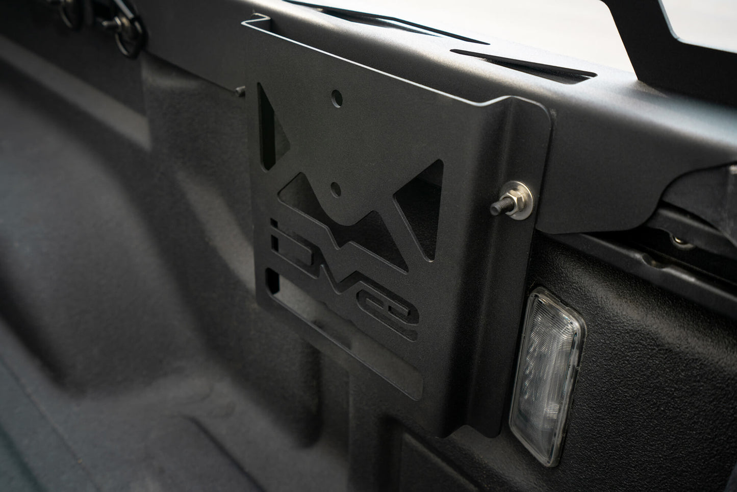 RRUN-01_on vehicle (9).jpg