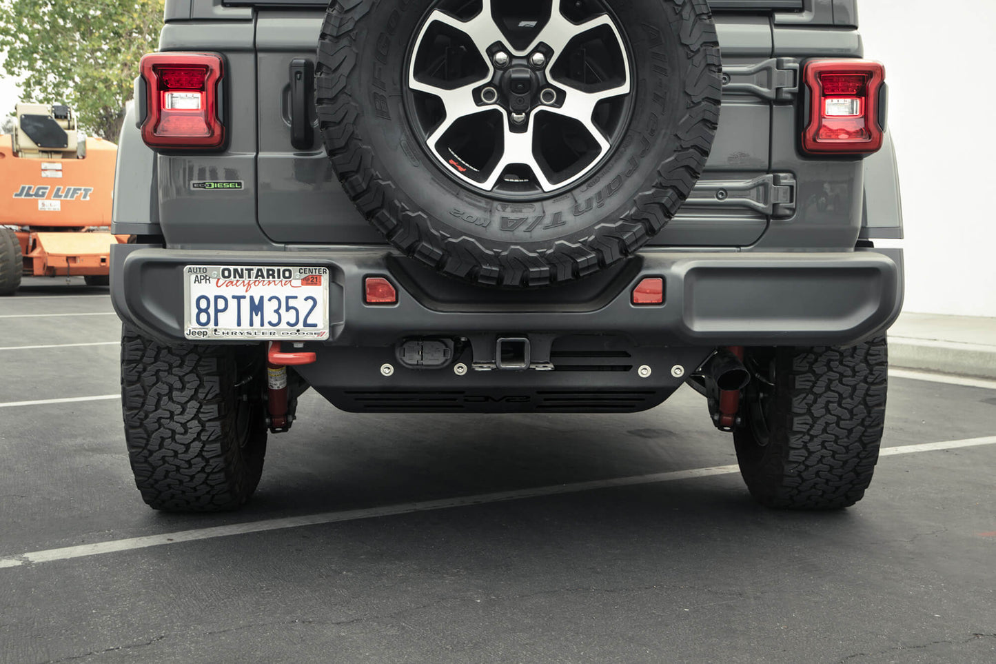 SPJL-05D_on vehicle (1).jpg
