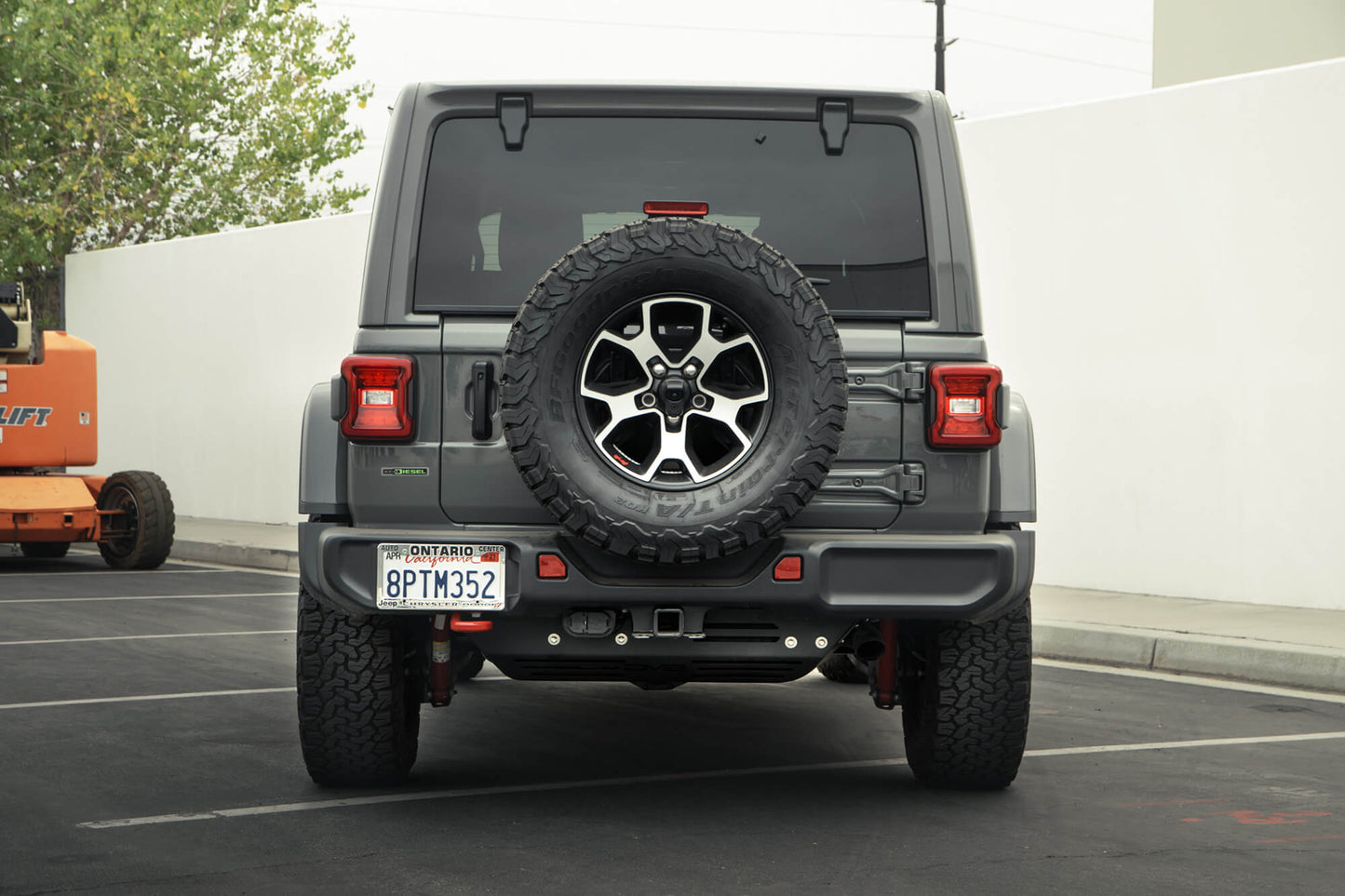 SPJL-05D_on vehicle (7).jpg
