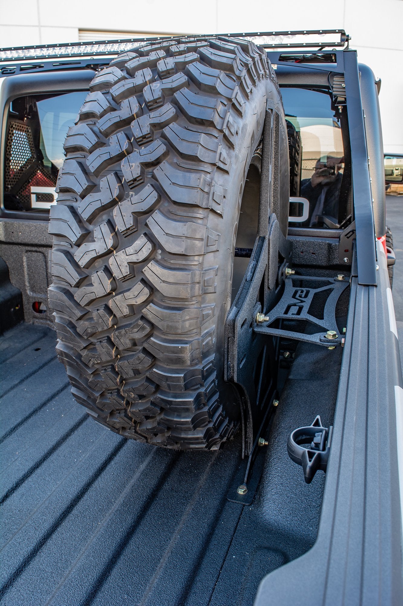 TCGL-02_angle7_1333x2000.jpg