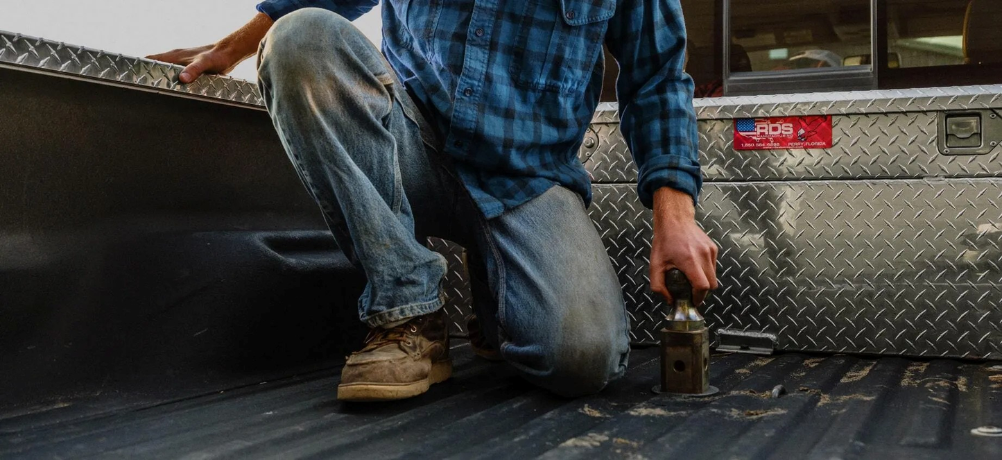 GNXA8030 HITCH INSTALLATION HELPER FOR TURNOVERBALL GOOSENECK HITCHES