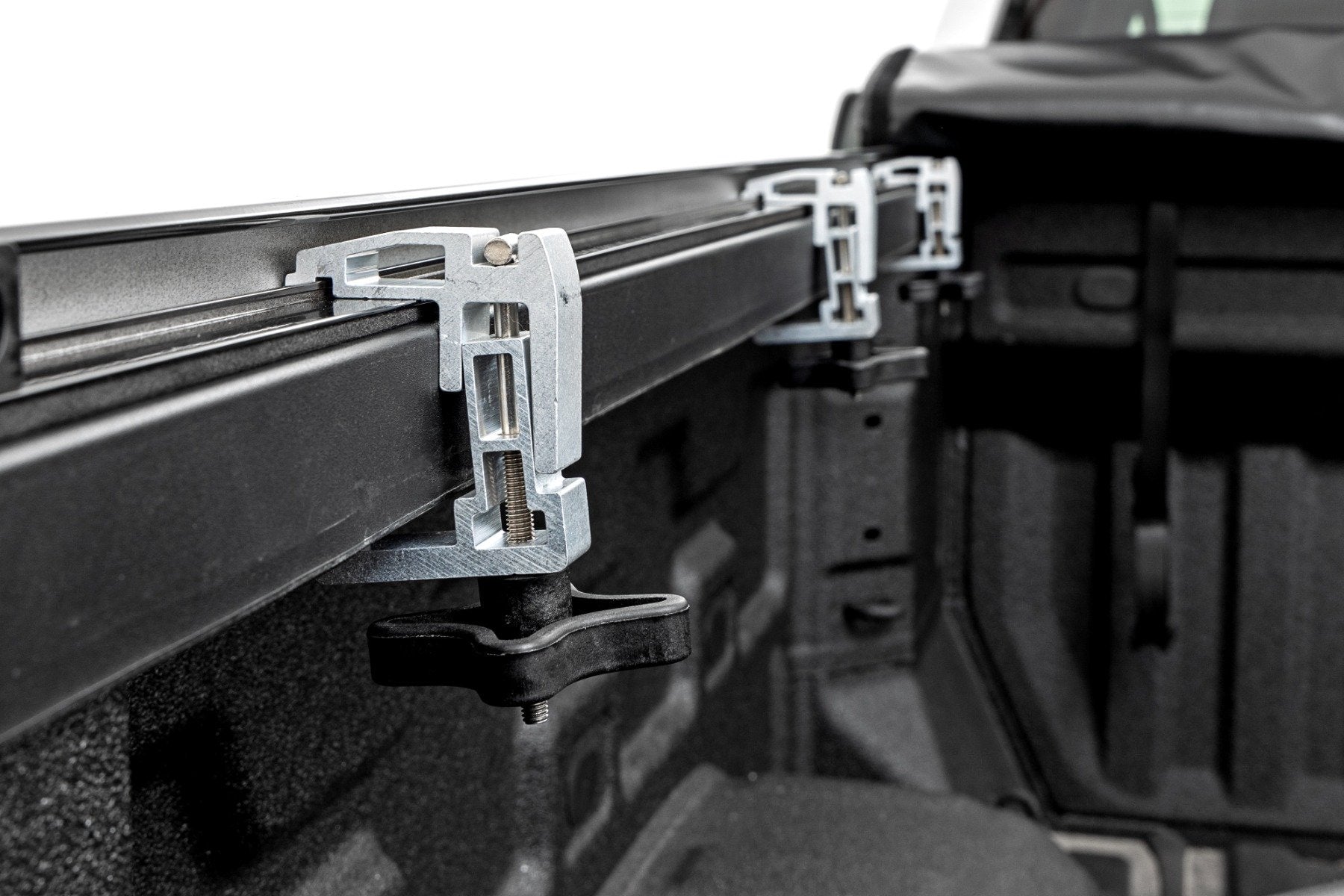 Soft Roll Up Bed Cover | 5'10" Bed | Chevy/GMC Sierra 1500 (19-26)/Silverado 1500 (19-26) 