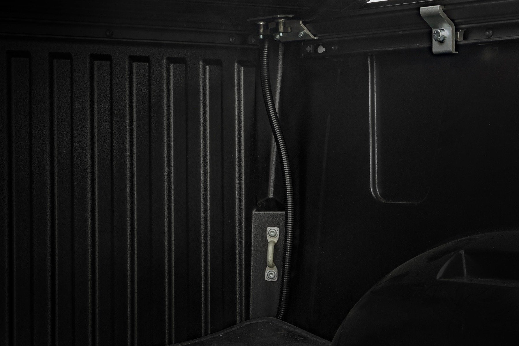Hard Roll Up Bed Cover | 5'7" Bed | Toyota Tundra 2WD/4WD (2022-2026)