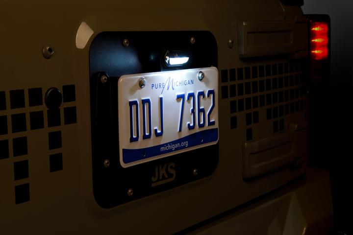 jks8210.1.jpg