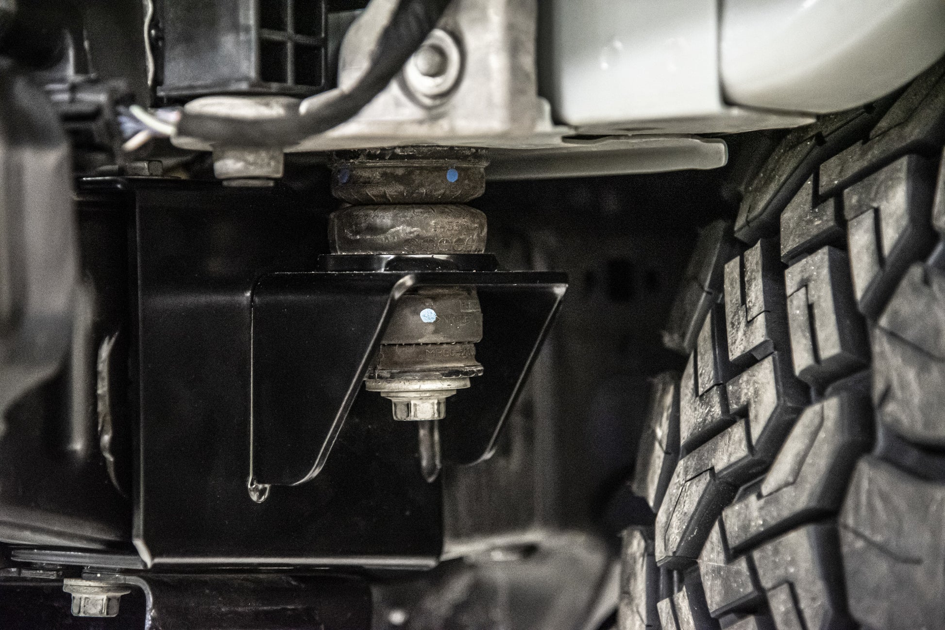 jks8300_jks-max-tire-clearance-kit-mo.jpg